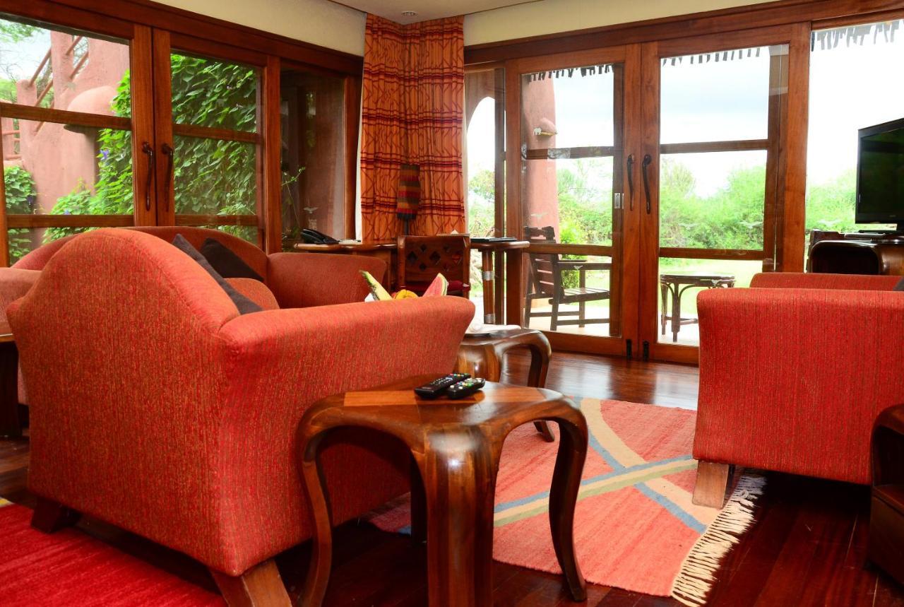 Amboseli Serena Safari Lodge Exterior foto