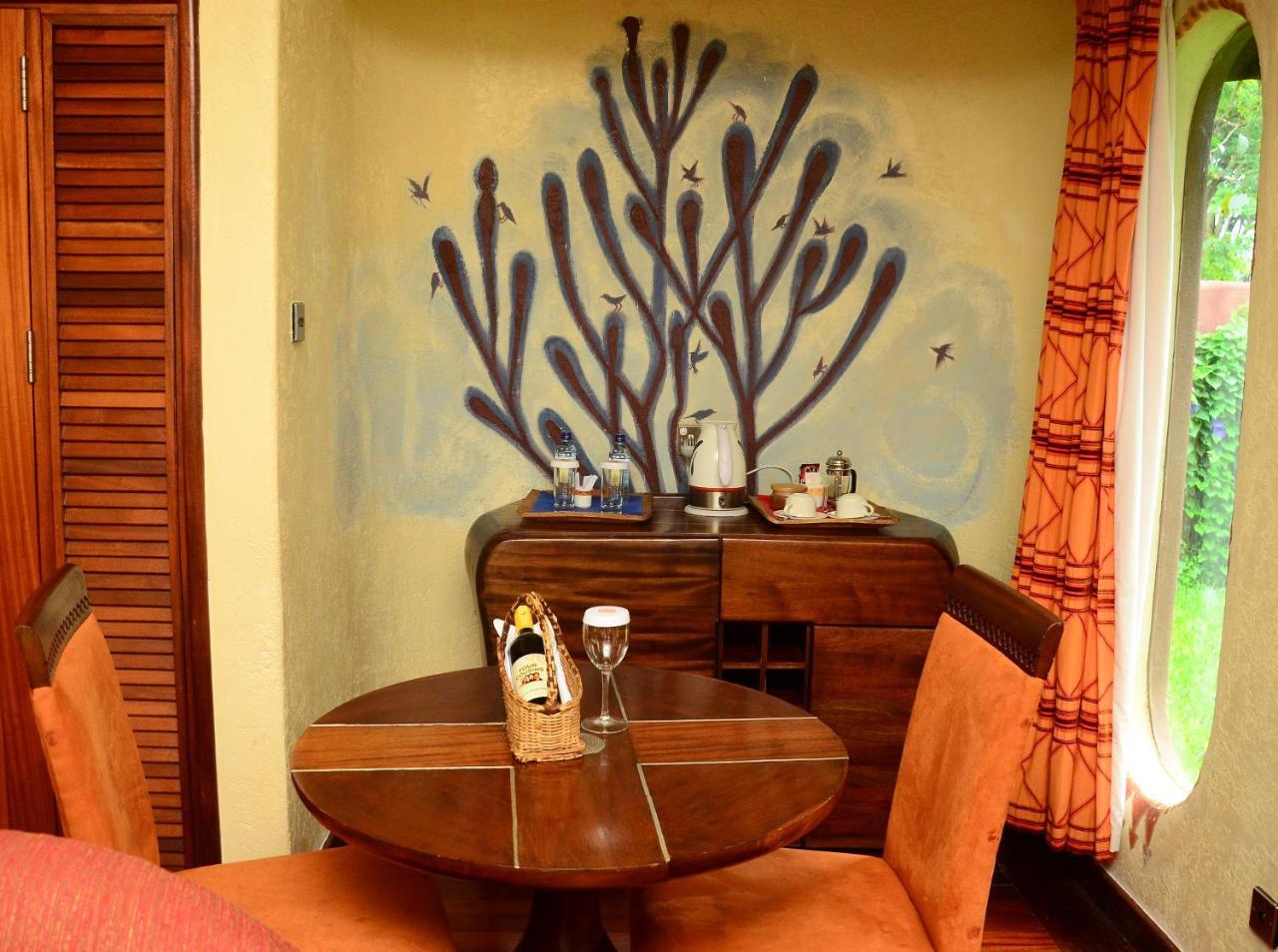 Amboseli Serena Safari Lodge Exterior foto